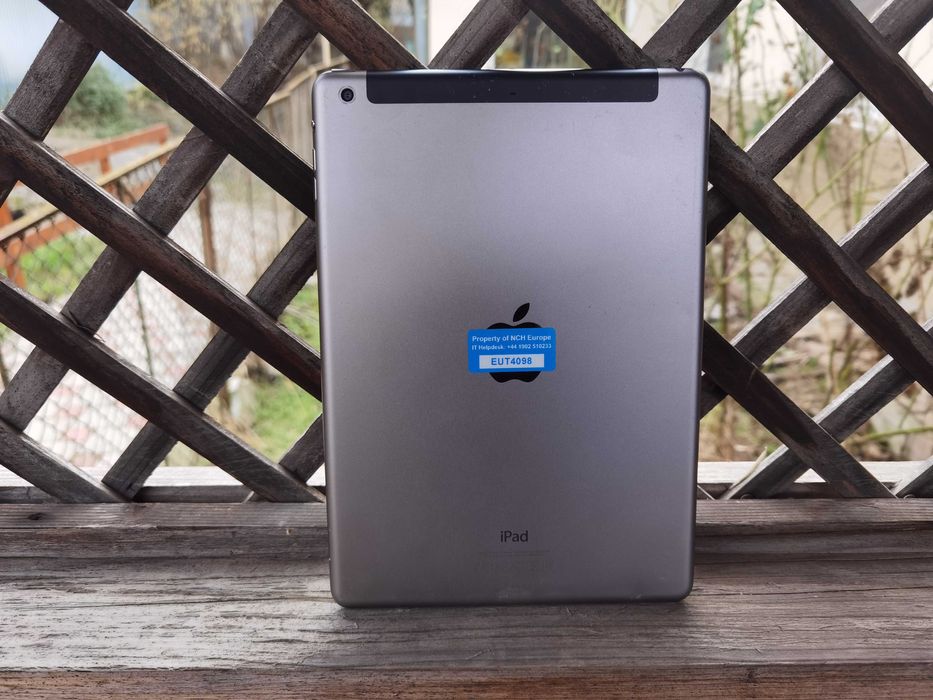 Apple iPad Air 32 gb A1475 ютуб