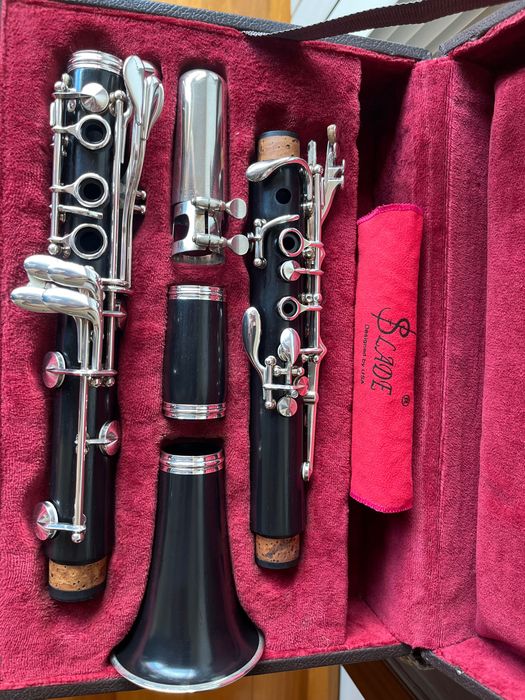 Clarinete Buffet Crampon E-11, 17 Chaves