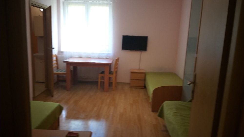 Pokoje Pracownicze z Łazienkami - Okolice M1