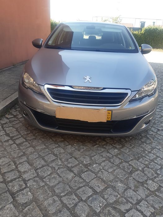 Peugeot 308 1.6 HDi 120cv
•2014/05