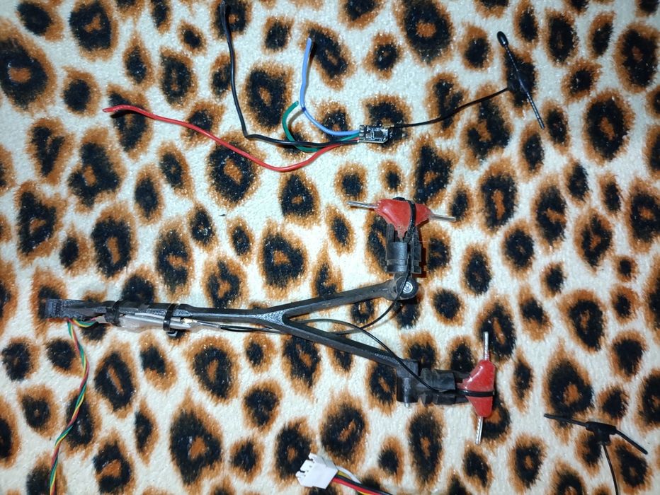 Komplekt FPV / Барахолка FPV комплектующих одним лотом (VTX, камеры, антенны, детали)