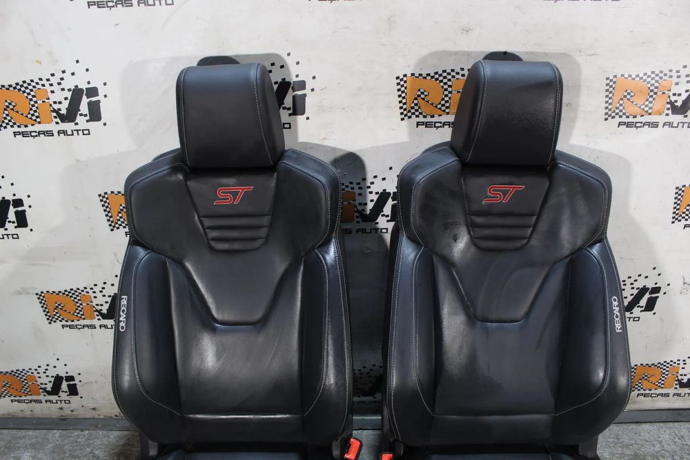 Conjunto de bancos FORD Focus III