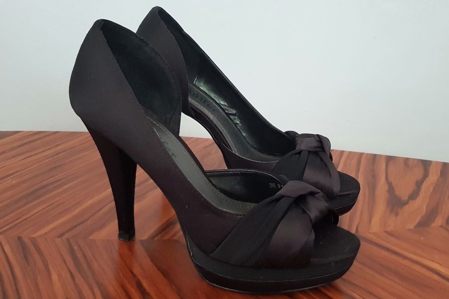CCC Jennifer czarne grafitowe szpilki open toe 36