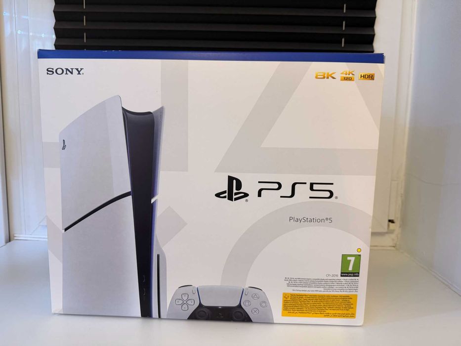 Konsola do gier Sony PlayStation 5 Slim 1TB z czytnikiem płyt PS5 slim + 2 pady + 6 gier