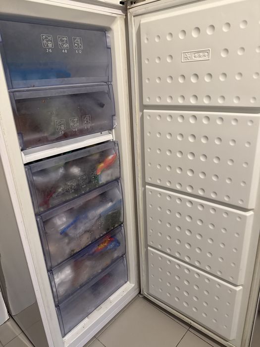 Congelador Beko em bom estado