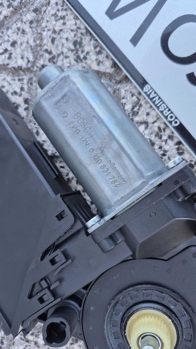 AUDI A4 B6/B7-Seat EXEO - Motor Elevador Vidros Frente Dir 8E1959,802B