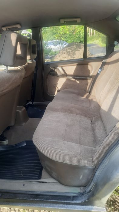 Opel Omega A, 1.8 бензин. 1987р.