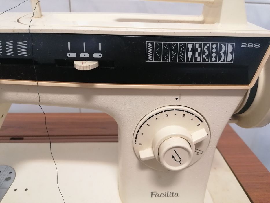 Máquina de costura elétrica automática Singer SAMBA 8
