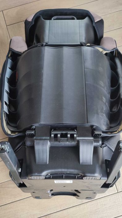 Fotelik samochodowy Recaro Monza Nova 15-36kg