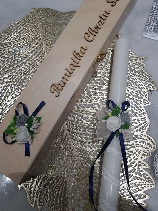 Zestaw do chrztu dla chlopca świeca pudełko okapnik