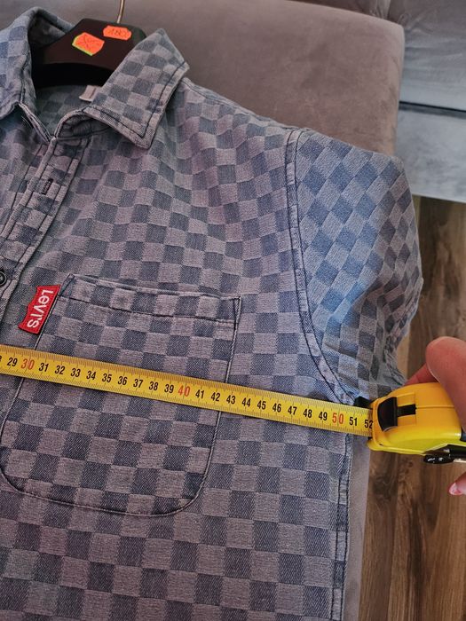 Koszula levis miekki materiał