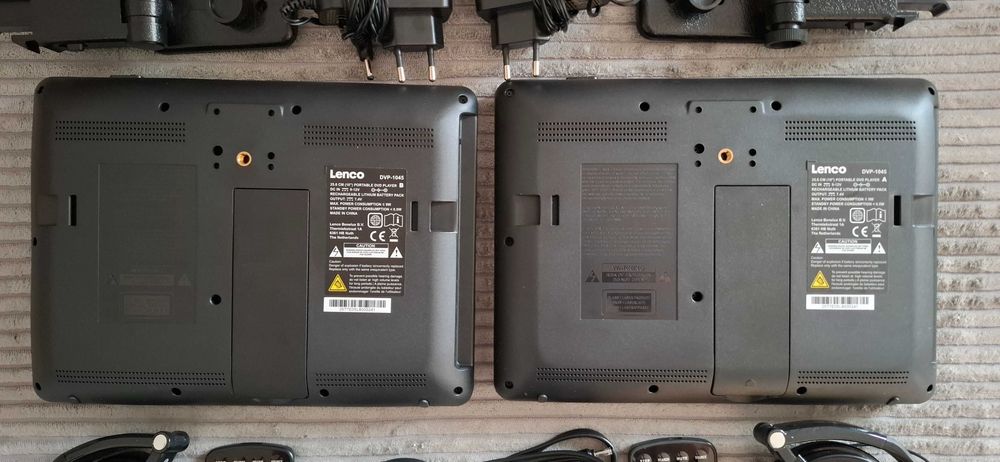 Samochodowe DVD Lenco DVP-1045 2x10 cali – idealne na wakacje z dziećmi