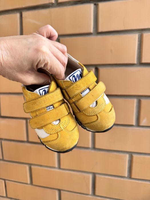 Детская обувь кросовки