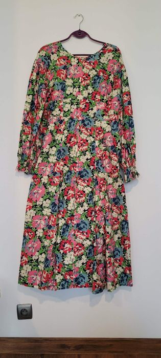 Sprzedam śliczną sukienkę