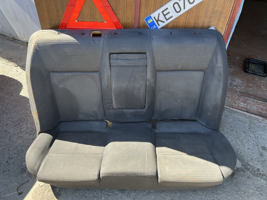 Задний ряд сидений Суперб 1