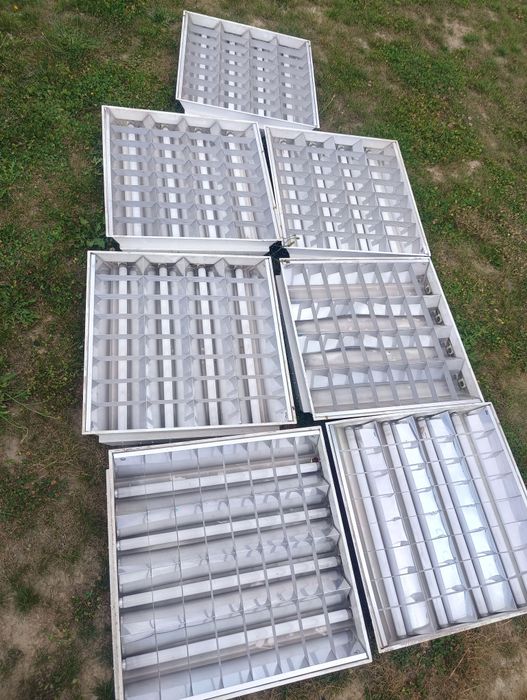 7sztuk Oprawy rastrowe jarzeniowa 60x60