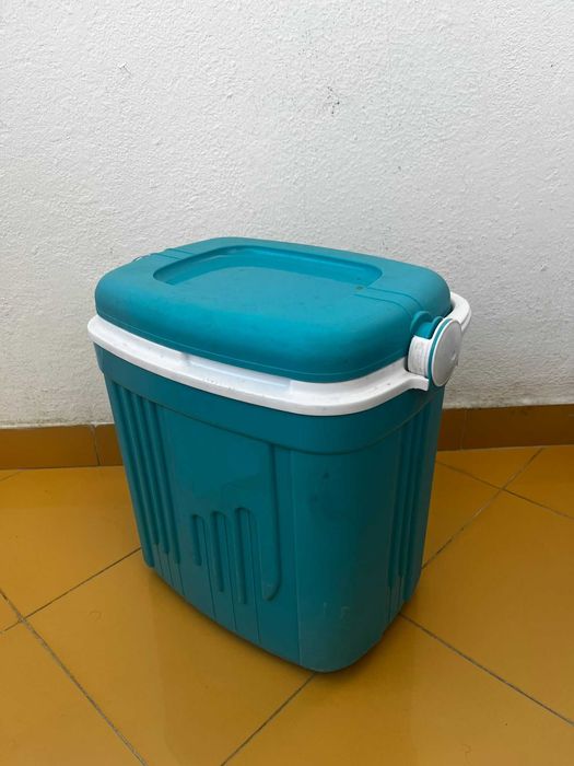 Kit de Campismo - Tenda, colchão, cadeira, geladeira, mesa e bomba