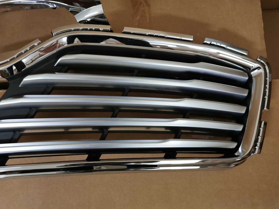 Решітка радіатора grill lincoln mkc 15-18 дорест EJ7Z8201AA