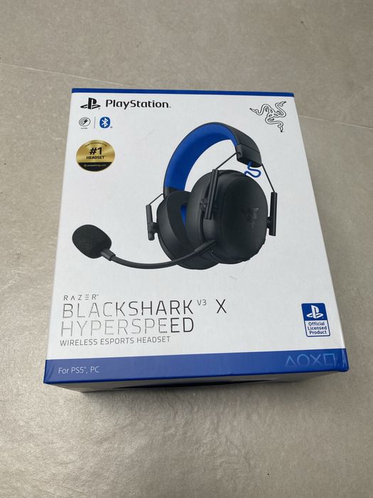 Razer black shark v3 x hyperspeed PlayStation 5 PC gaming wireless headset