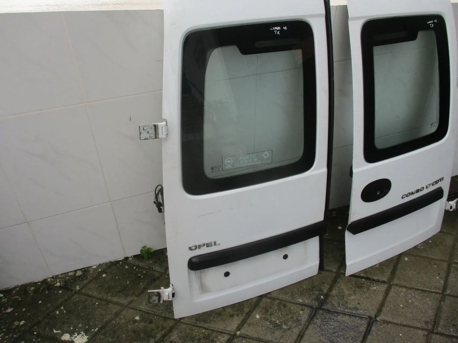 porta traseira opel combo 2007