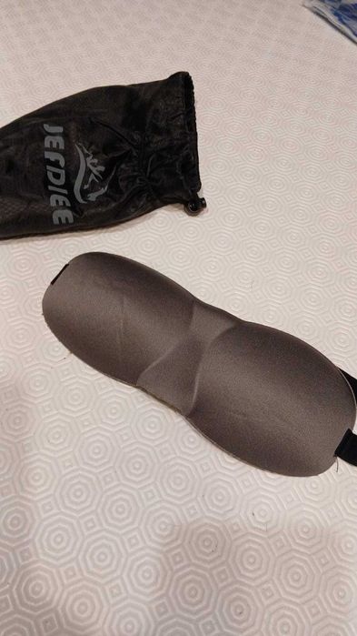 Travesseiro de viagem e proteção de luz insuflável NOVO