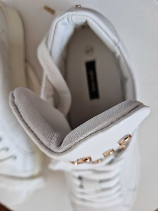 sprzedam nowe sneakersy damskie  Gino Rossi