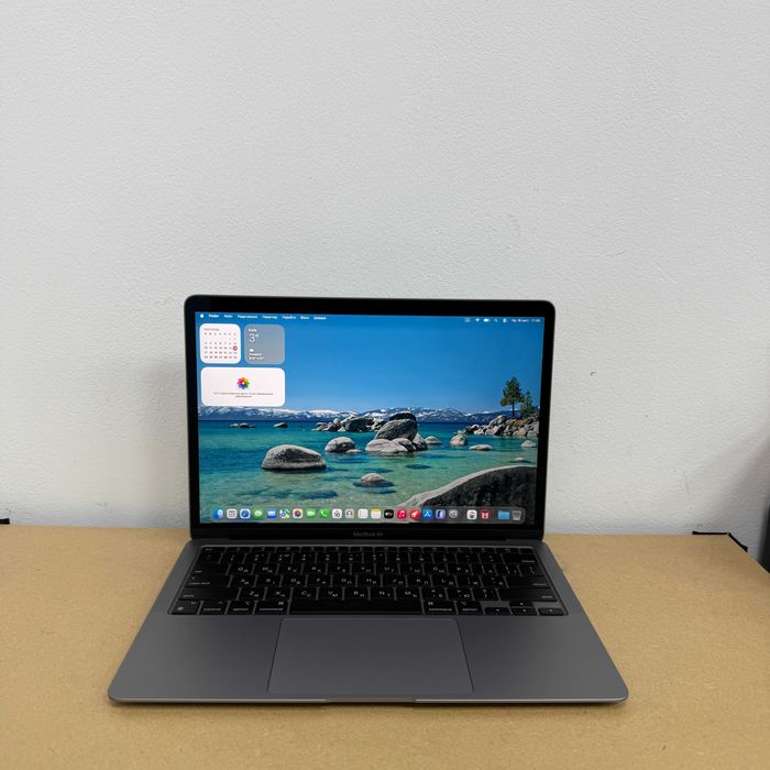 Macbook Air 2020 { M1 | 8gb | 256 ssd) Повний комплект . Гарантія