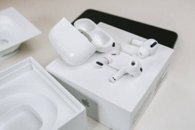 Słuchawki TWS AirPods Pro 2 z ANC