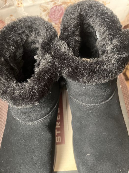 Продам жіночі кросівки Skechers (зимові/демисезонні, оригінал)