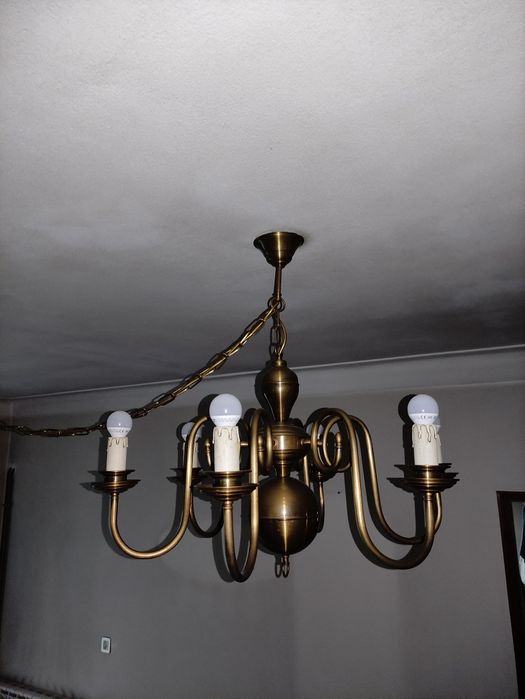 Candeeiro de teto em latão (6 braços)