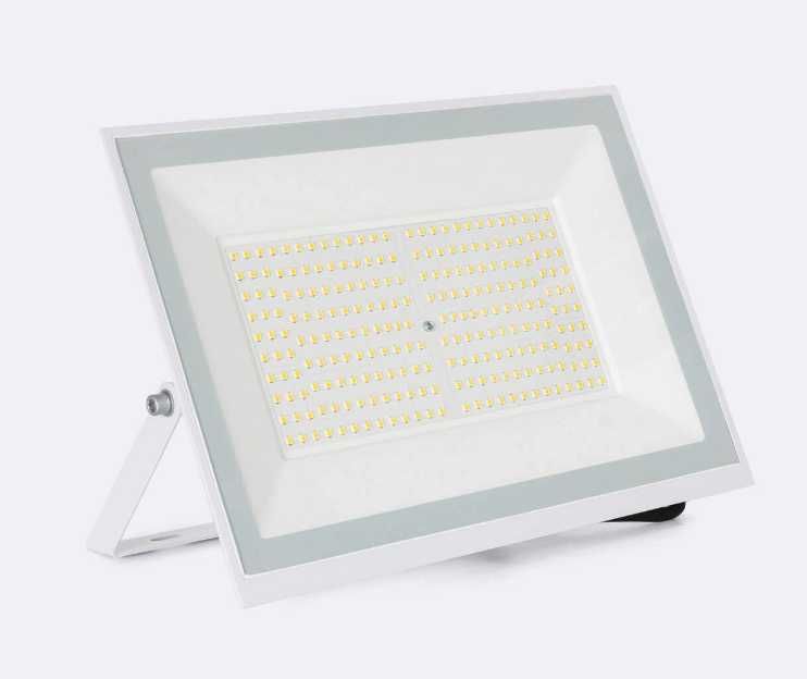 Foco Projetor LED 150W 120lm/W IP65 S3