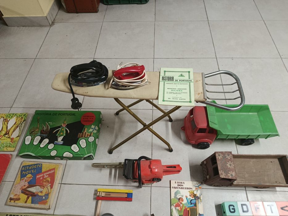 Brinquedos e jogos antigos