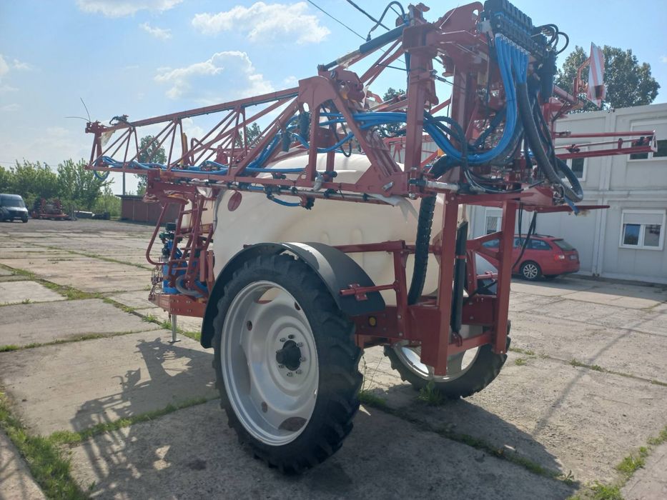 Продам прицепной опрыскиватель TETIS 3024   2026