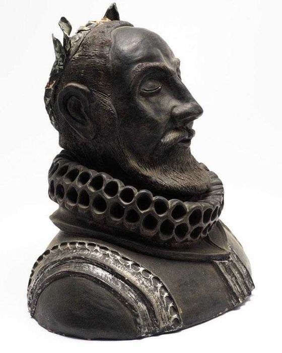 Busto Luís de Camões
