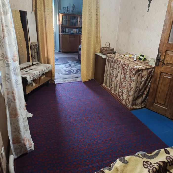 Продається будинок в центрі міста
