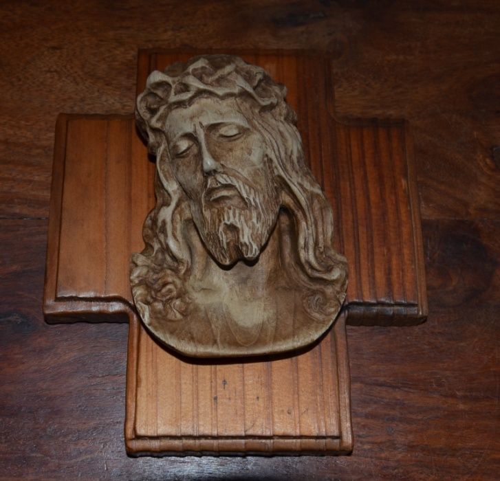 Cruz com Rosto de Cristo