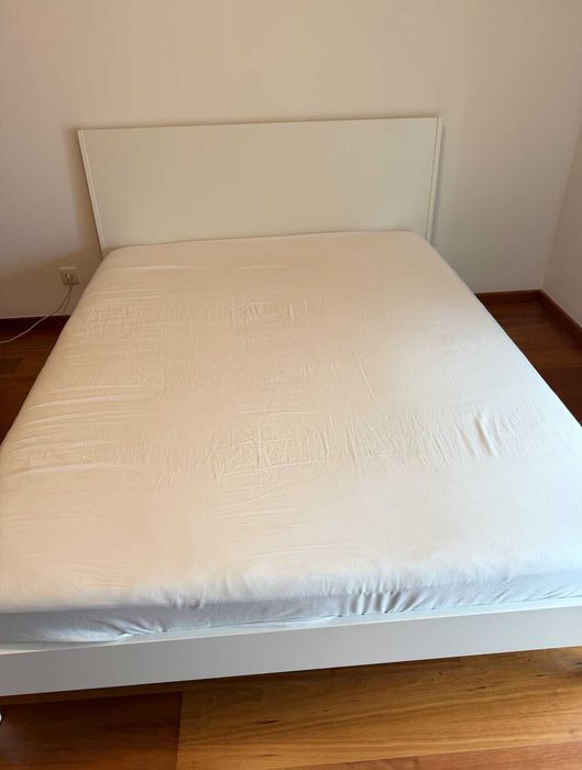Cama Ikea bom estado com colchão