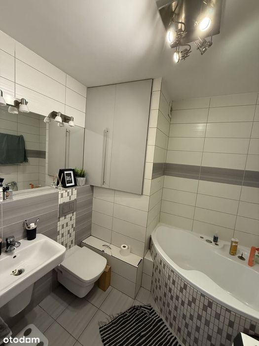 Mieszkanie 58,4. 2 pokoje z potencjałem na 3 + duży balkon i piwnica - Widok 3