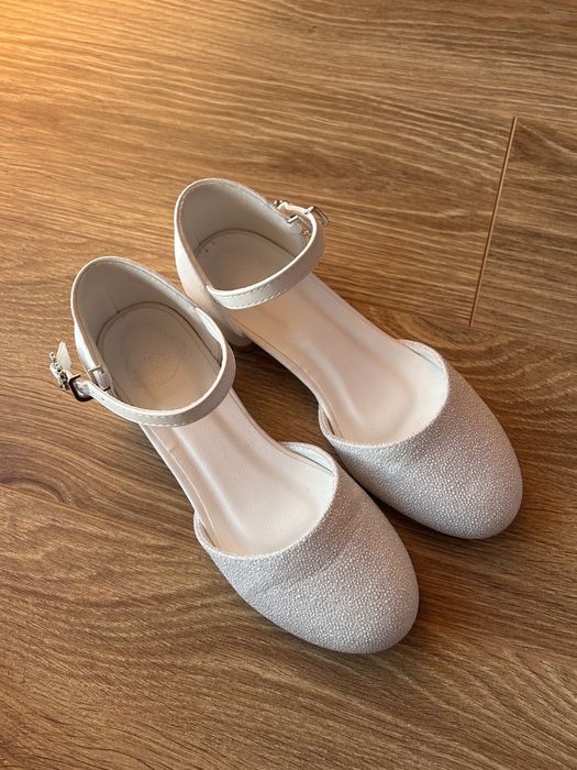 Buty baleriny białe komunijne r. 33