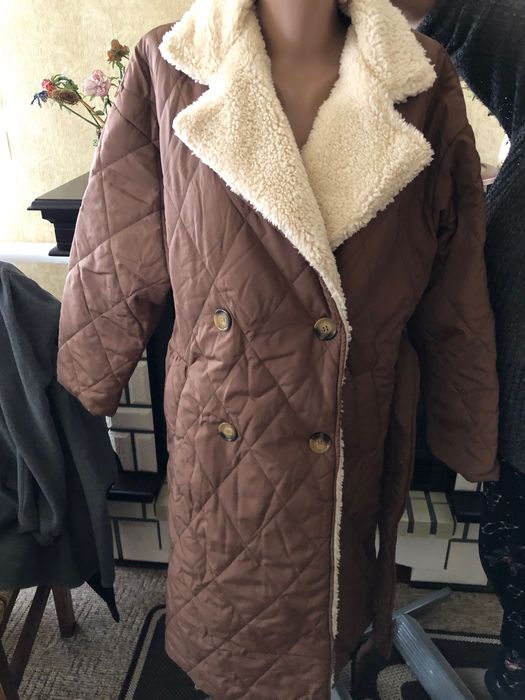 Дуже красиве,нове зимове  пальто