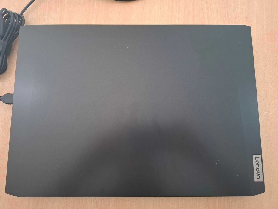 Lenovo Ideapad Gaming 3 Ryzen5 8GB SSD 512 NVME W11 RTX 3050 4GB DDR6 de exposição