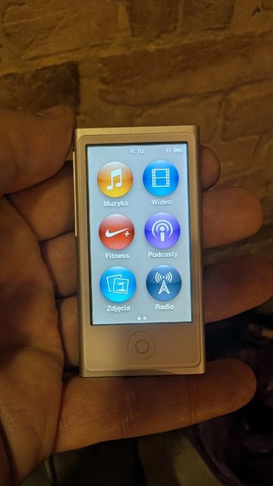 Apple iPod Nano 7 generacji 16GB Srebrny (Silver) + Kabel + Słuchawki