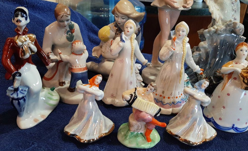 Фарфоровые статуэтки Советского периода.