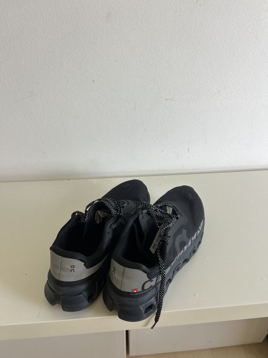 Tenis on cloudtec