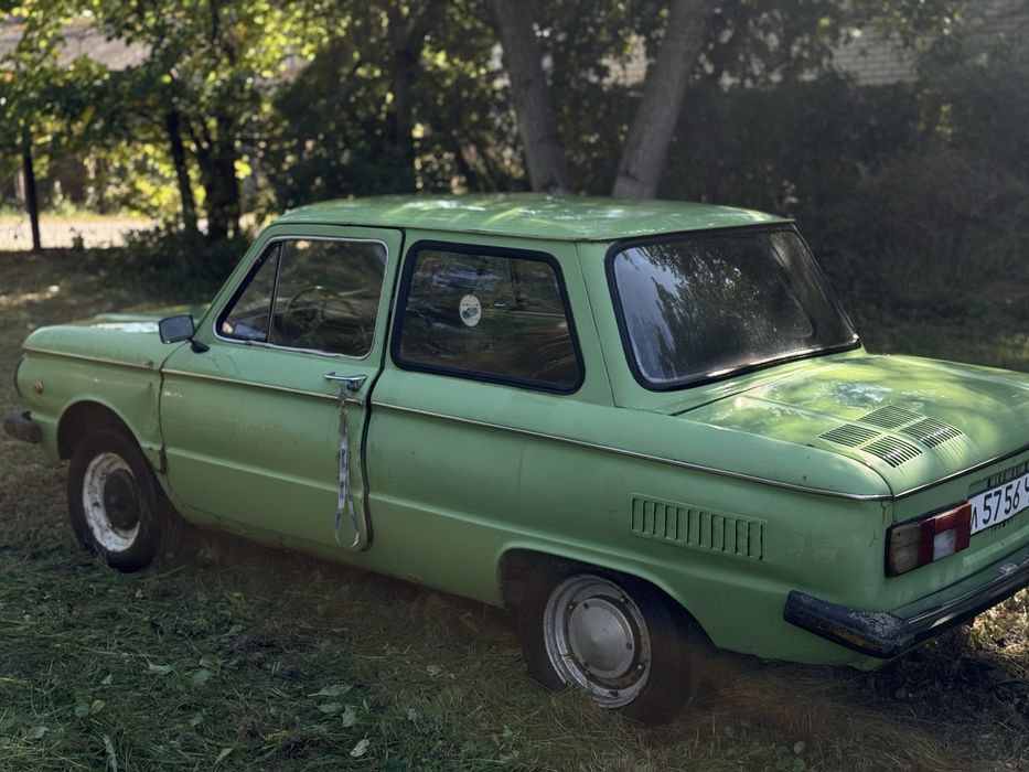 Продам запорожець, не на ходу.