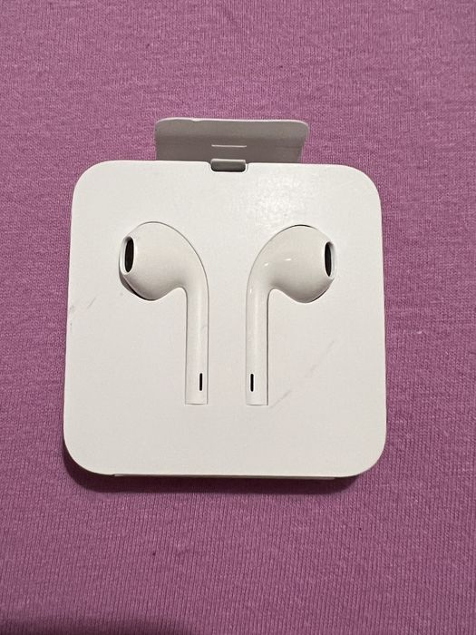 Оригінальні навушники Apple