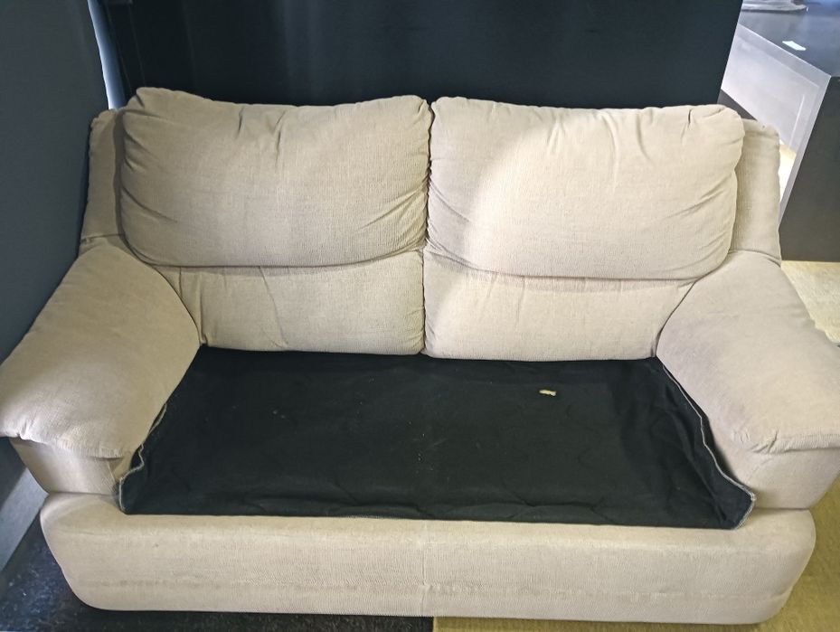 Sofá cama com dois lugares
