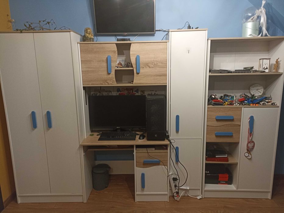 Zestaw mebli młodzieżowych – Stan Idealny!