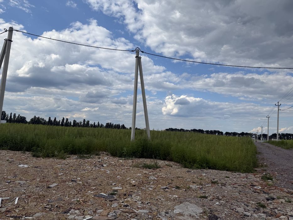 Ділянка 10 соток між Святопетрівським та Білогородкою. Світло 10 квт. - Вид 4