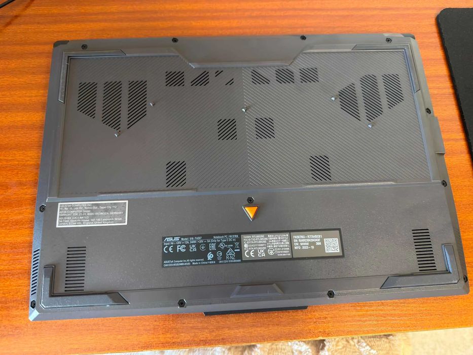 Portátil ASUS TUF Gaming FA507NU-R77A45CB1 (15.6'' - AMD Ryzen 7 7735HS - RAM: 16 GB - 512 GB SSD PCIe - NVIDIA GeForce RTX 4050)